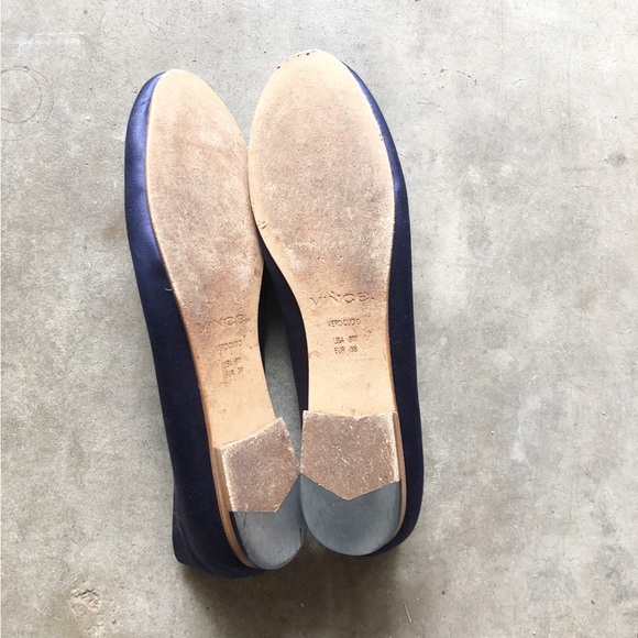 Vince Maxwell Italian Satin Navy Glove Flats - Picture 2 of 4